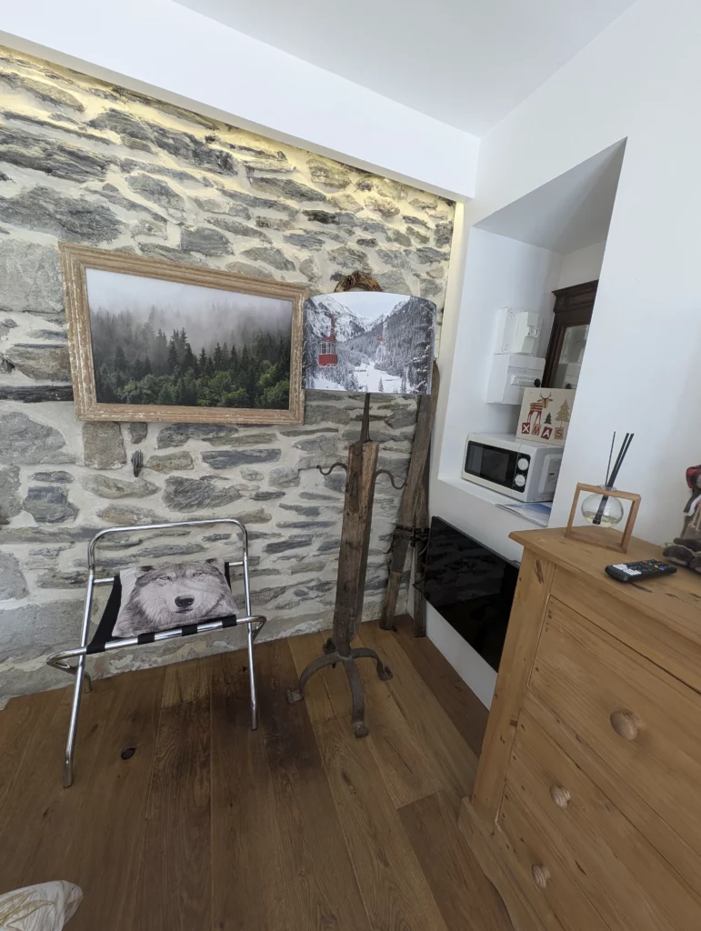 Micro ondes dans la chambre en location avec hammam